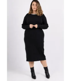 Hersecret AmyClo musta neulemekko strassikauluksella (plus size)