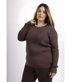 Hersecret AmyClo ruskea neule strassikauluksella (plus size)