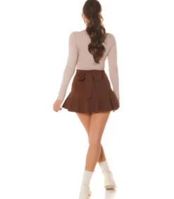 Hersecret Beige pitkähihainen lyhyt paita kurkistusaukolla ja remmeillä