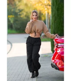 Hersecret Cappuccino crop collegepaita nauhoilla