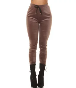 Koucla Cappuccinot samettilook joggerit