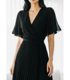 Hersecret Elle Style Alita musta pitkä vekkimekko vyöllä