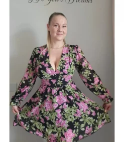 Hersecret Elle Style Juliette musta kukkakuvioinen mekko helminapeilla