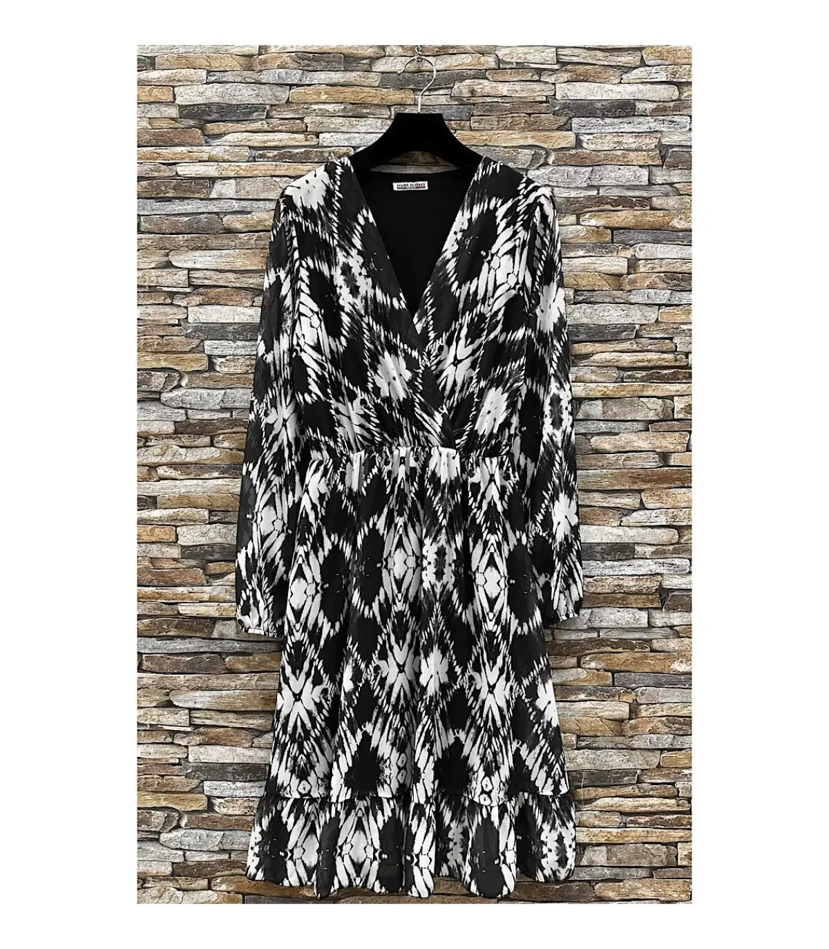 Hersecret Elle Style Lina mustavalkoinen mekko