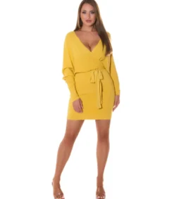 Koucla Keltainen wrap-look v-neulemekko lepakkohihoilla ja vyöllä