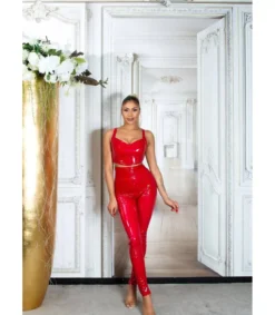 Koucla punaiet korkeavyötäröiet latex look houut