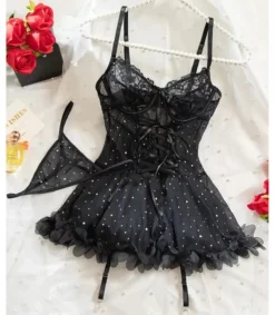 Hersecret Musta babydoll strasseilla ja sukkanauhaliiveillä
