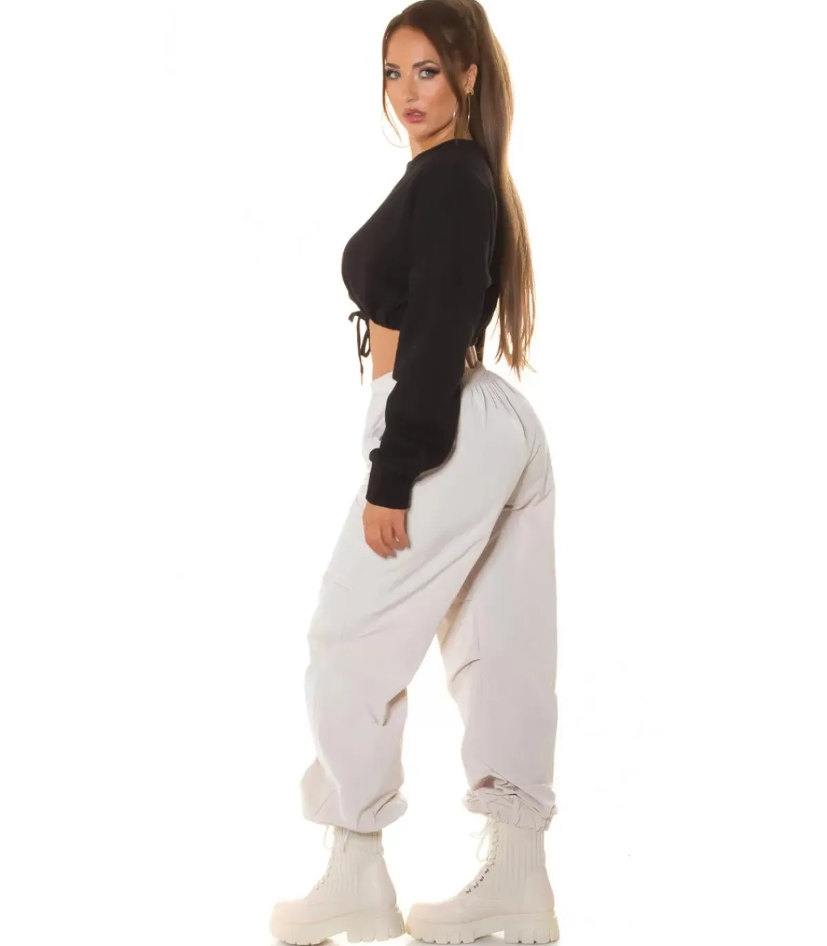 Hersecret Musta crop collegepaita nauhoilla