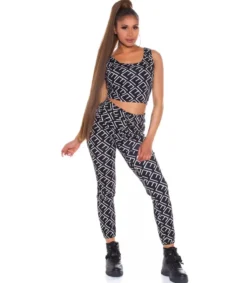 Koucla Musta crop top printtikuvioinen joggerisetti