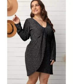 LC Musta metalliglitter mekko liehuksella (plus size)