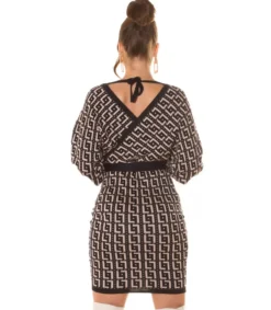 Koucla Musta printtikuvioinen wrap-look v-neulemekko lepakkohihoilla ja vyöllä