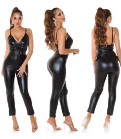 Koucla Musta tekonahkainen v-jumpsuit vyöllä