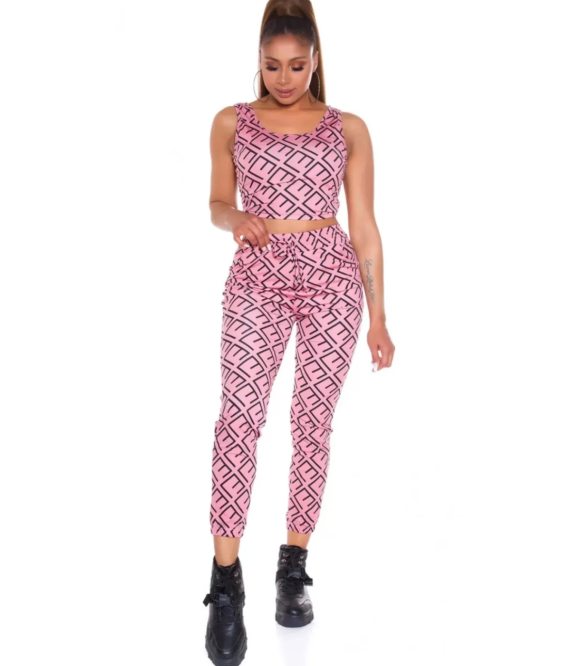 Koucla Pinkki crop top printtikuvioinen joggerisetti