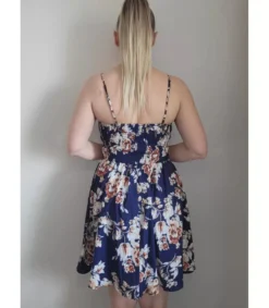 LC Tuanininen kukkakuvioinen wrap-look v-ekko