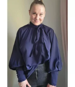 LC Tuanininen puihihainen puero ruettinauhoilla